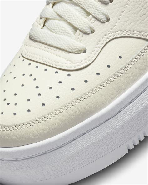 Nike · Court Vision Alta sneakers Dames 